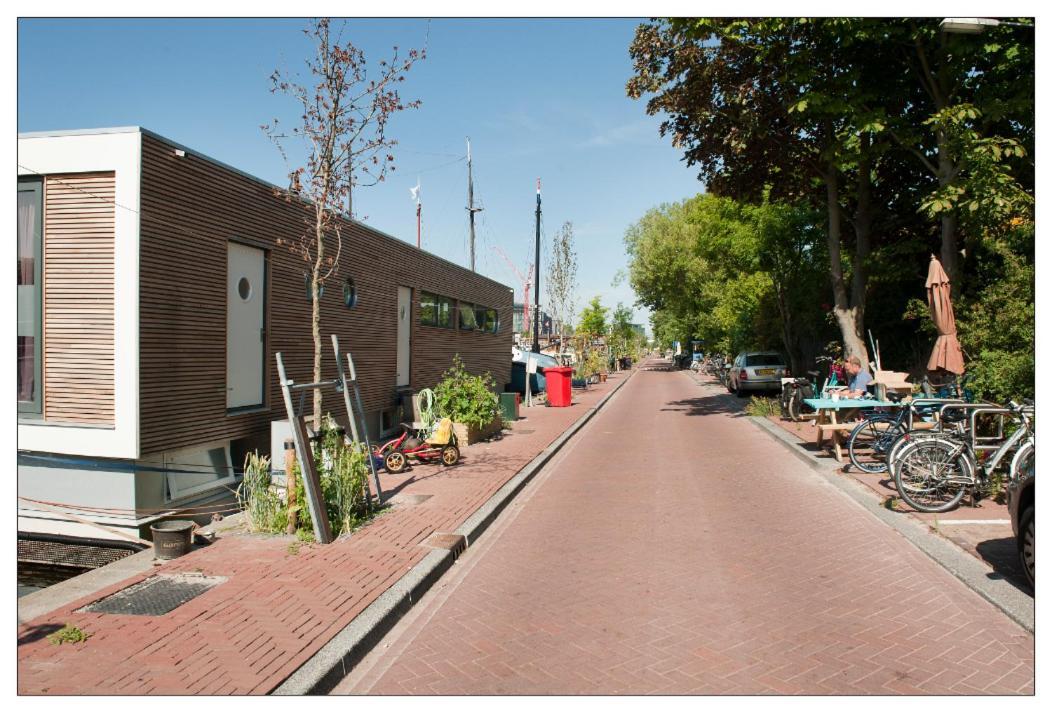 Private Guesthouse Bnb The Waterhouse Houseboat Amsterdam Eksteriør billede